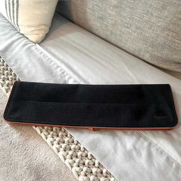 Dyson Corrale heat resistant travel pouch - Picture 2 of 4